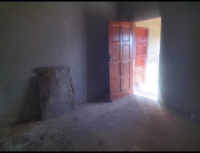 2 BEDROOM HOUSE FOR SALE IN MANKWENG